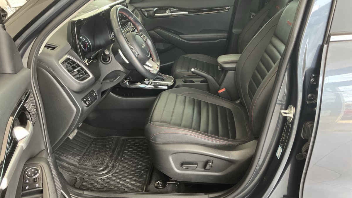 2023 Kia SELTOS 5p GT Line L4/1.4/T Aut