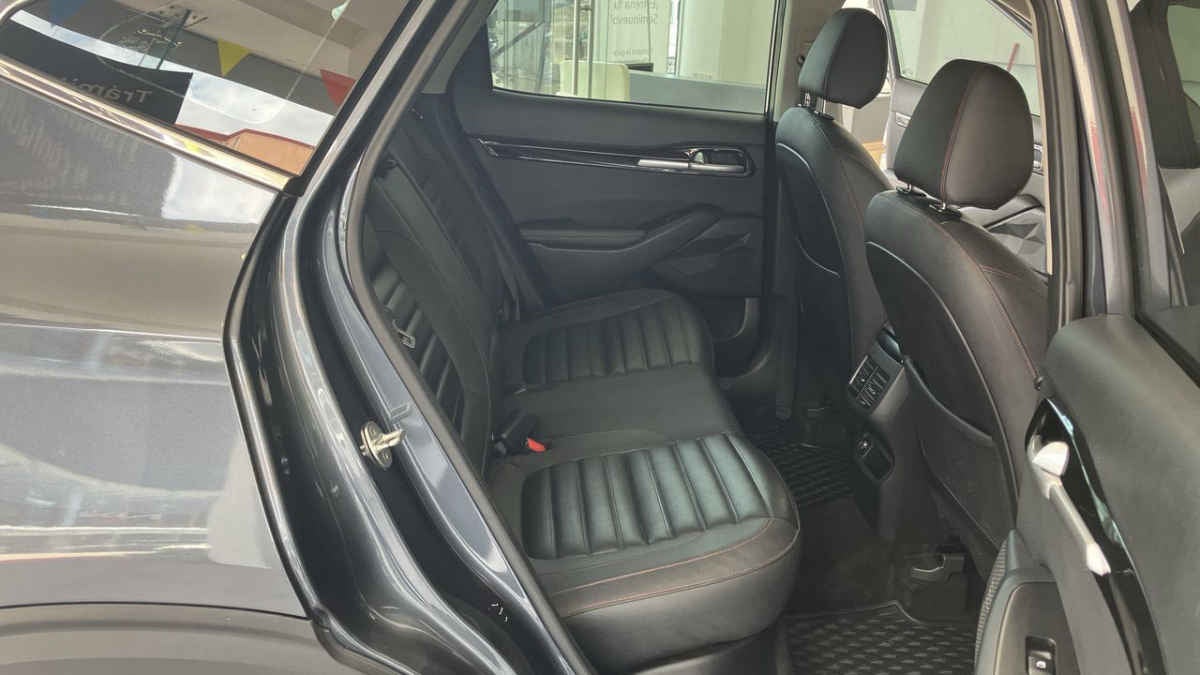 2023 Kia SELTOS 5p GT Line L4/1.4/T Aut