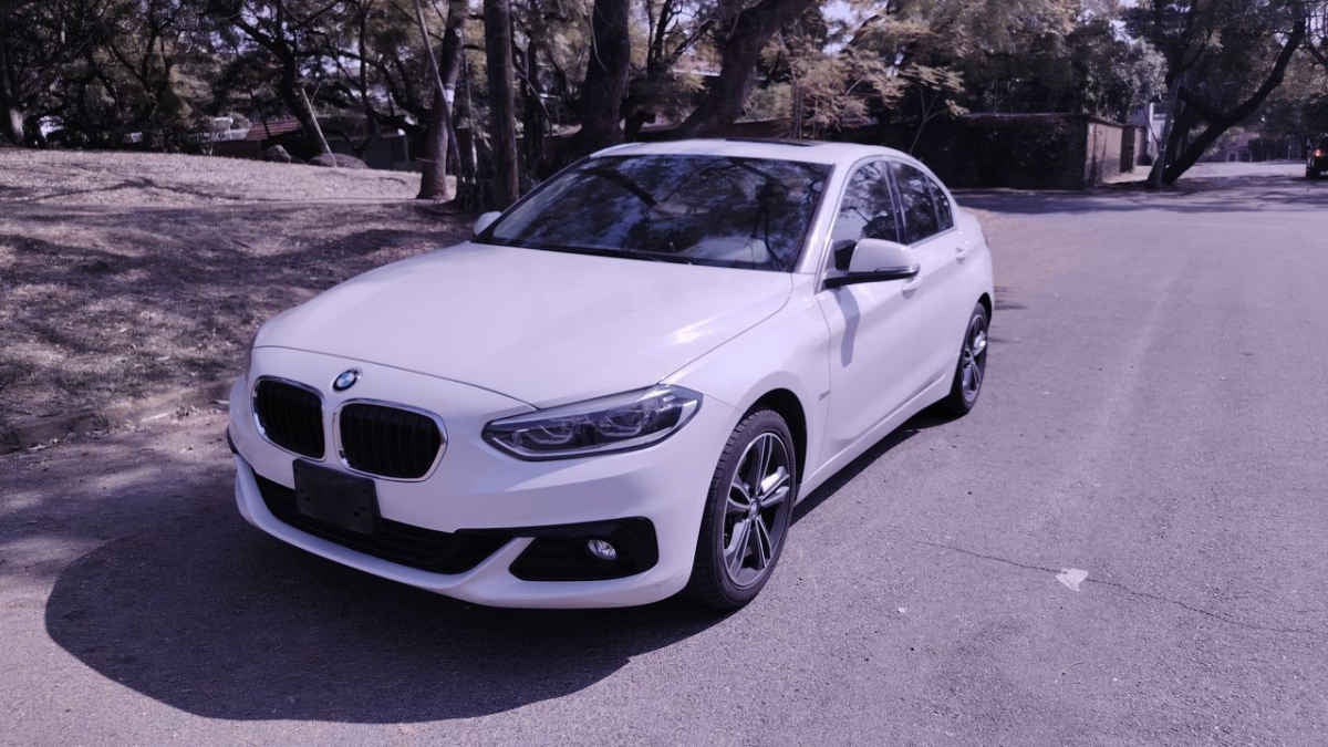 2019 BMW Serie 1 4p Sedan 120i Sport Line L4/1.6/T Aut